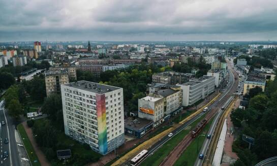 Jak flota pojazdów wspiera przeprowadzki na terenie Konstancina Jeziorny?