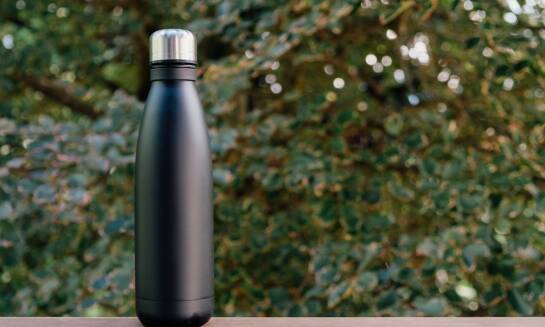 Jak wybrać idealny rowerowy bidon do długich tras