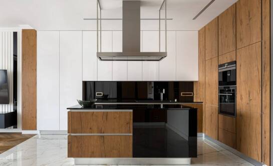 Zalety wyboru kuchennych mebli na wymiar dla optymalizacji przestrzeni