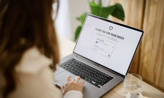 Jak skutecznie umówić online wizytę na laserową korekcję wzroku?