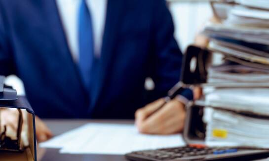 Rola księgowej obsługi w zapewnieniu zgodności spółek z przepisami prawa