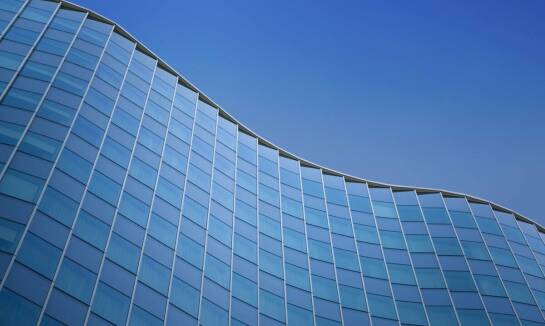 Trendy w projektowaniu i docieplaniu nowoczesnych elewacji