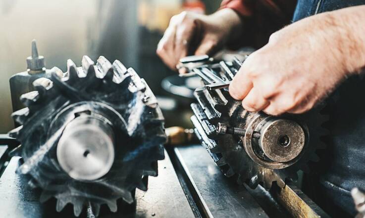 Rola precyzyjnego osiowania maszyn w zapewnieniu niezawodności konstrukcji statku