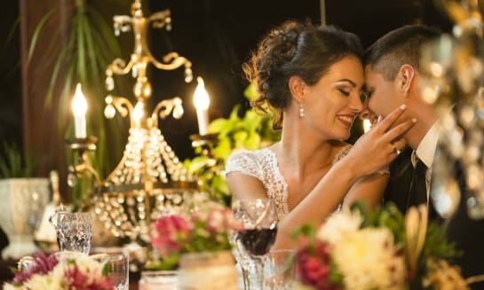 Mobilne kasyno na weselu - jak wzbogacić uroczystość o atrakcje dodatkowe?