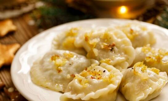 Danie dnia jako kulinarna atrakcja dla gości hotelowych w Pawłowicach