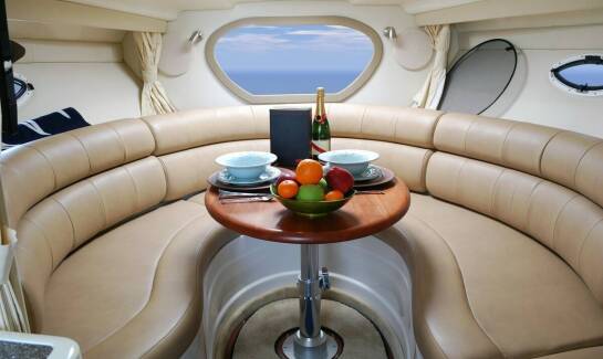 Jakie są możliwości dostosowania czarteru do indywidualnych potrzeb klienta?