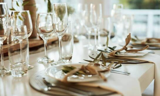 Zorganizuj wyjątkowe chrzciny z restauracją w Radawie – pełna obsługa i catering