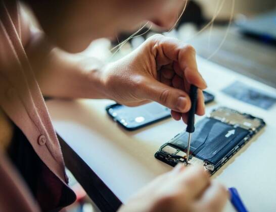 Jak nasze doświadczenie wpływa na jakość bezgotówkowych napraw?