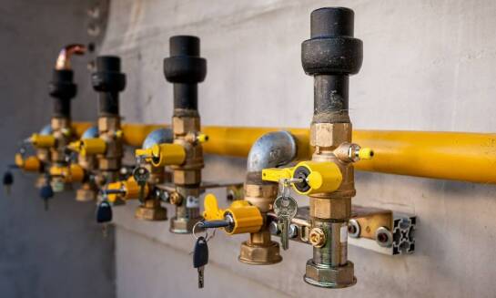 Instalacje gazowe: kluczowe aspekty bezpieczeństwa i funkcjonalność