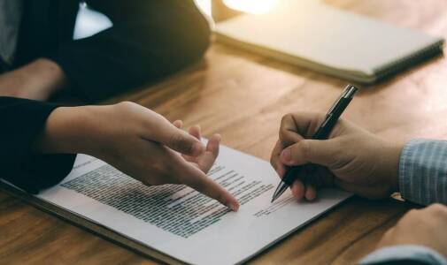 Proces sporządzania umowy darowizny pojazdu: co warto wiedzieć?