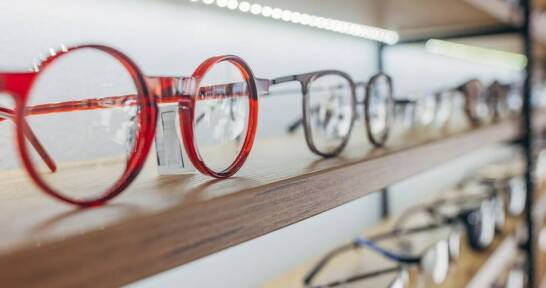 Jakie okularowe szkła najlepiej sprawdzą się w codziennym użytkowaniu?