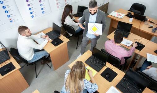 Jak działa profesjonalny skup komputerów w Warszawie?