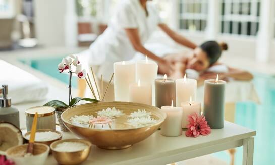 Wpływ masażu na regenerację po intensywnym dniu na 4 ręce