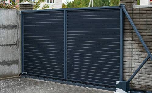 Automatyka do przesuwnych bram: jak wybrać najlepsze rozwiązanie?