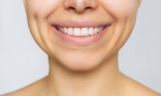 Jakimi metodami można skutecznie pozbyć się diastemy?