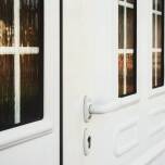 Jakie role pełnią drzwi w termicznej izolacji budynku?