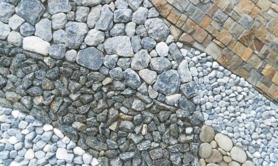 Rękodzieło jako inspiracja do unikalnych brukarskich wzorów w Poznaniu