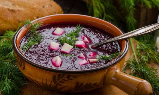 Innowacyjne sposoby serwowania buraków w słoiku w gastronomii