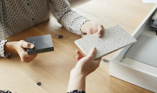 Rola profesjonalnego doradztwa w wyborze dachowych materiałów