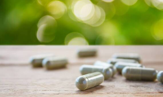 Suplementacja wspierająca zdrowie: jak biorezonans pomaga w doborze suplementów