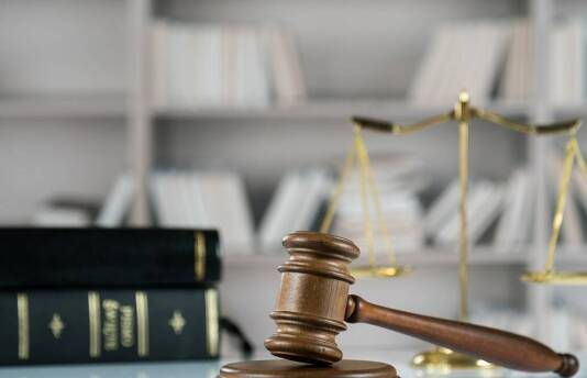 Znaczenie karnisty adwokata w sprawach o posiadanie substancji odurzających