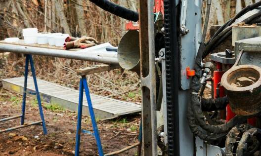 Jak hydrogeologiczna opinia wpływa na wybór lokalizacji inwestycji?