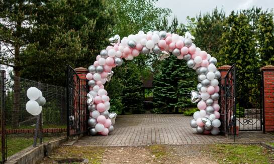 Jakie dekoracje wnętrza wybrać na 18. urodziny?