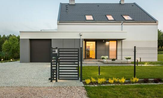 Nowoczesne bramy w Myszkowie: połączenie funkcjonalności i estetyki