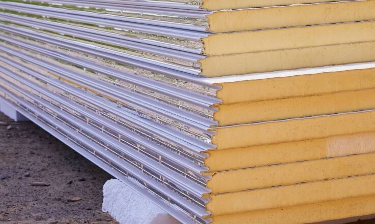 Płyty styropianowe do ochrony budynków przed ekstremalnymi temperaturami