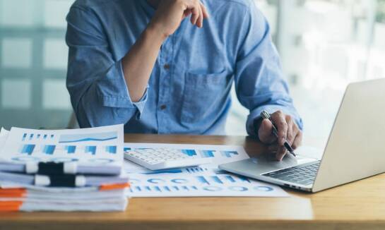 Profesjonalne usługi księgowe jako wsparcie przy zarządzaniu ryzykiem finansowym