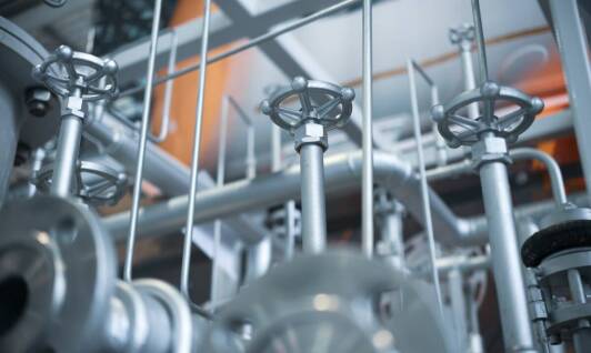 Wpływ jakości kontroli na trwałość i solidność okrętowych konstrukcji