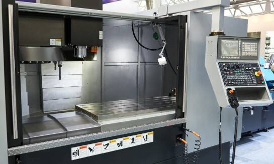 Długoterminowe korzyści ze stosowania UCO Foam One 20L w zakładach produkcyjnych