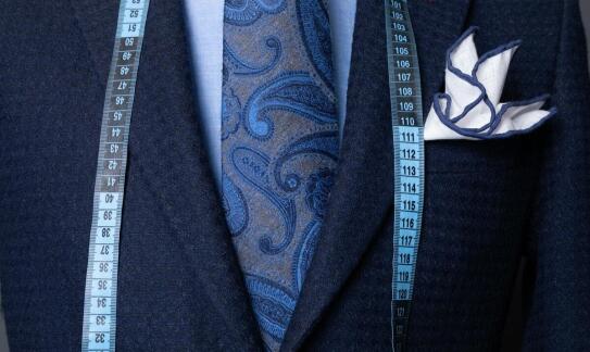 Wpływ rzemieślniczej tradycji na jakość produkcji garniturów