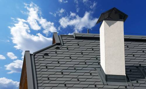 Blachodachówki a ceramiczne dachówki: co wybrać przy renowacji?