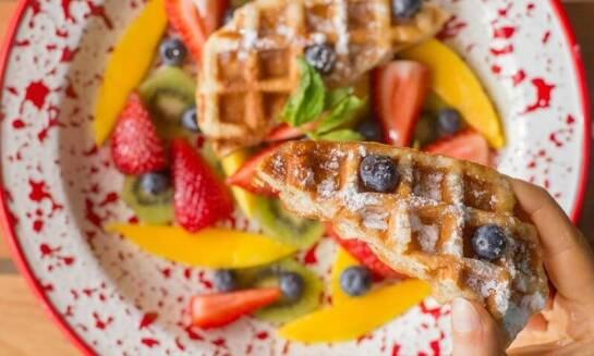 Najpopularniejsze lokale na śniadanie w Warszawie z możliwością rezerwacji