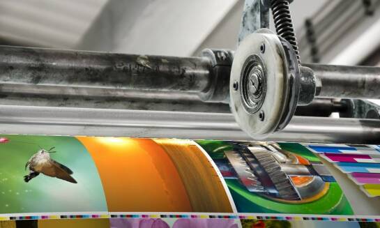 Znaczenie precyzji druku w produkcji plakatów o dużym formacie