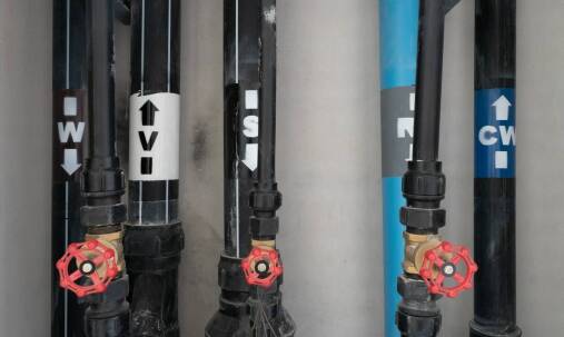 Jakie korzyści niesie zastosowanie rur HDPE w przemysłowych instalacjach?