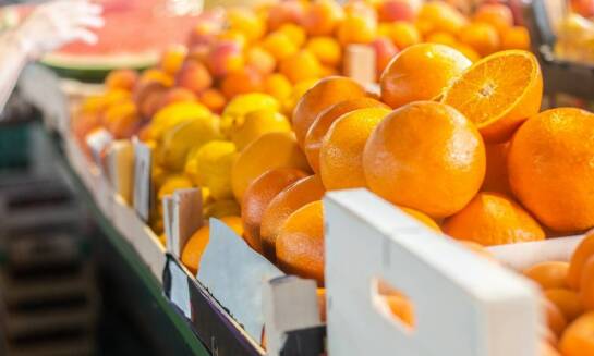 Jak umowa główna wspiera rozwój sprzedaży na straganach?