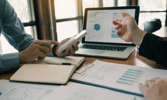 Jak wsparcie dla przedsiębiorców pomaga w zarządzaniu rocznymi rozliczeniami?