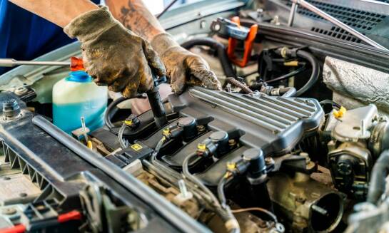 Dlaczego warto zlecić serwis pojazdowej elektroniki specjalistom?