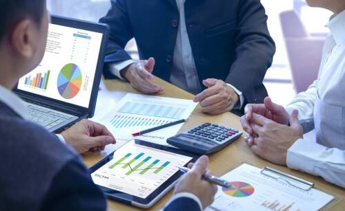 Jakie prawne aspekty należy uwzględnić przy przeprowadzaniu technicznych audytów?