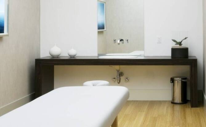 Rola konsultacji przed laserowym zabiegiem epilacji