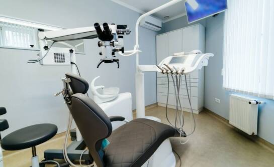 Zgrzytanie zębami: jakie terapie są dostępne w specjalistycznej przychodni?