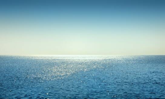 Inwestowanie w nadmorskie nieruchomości: co warto rozważyć?