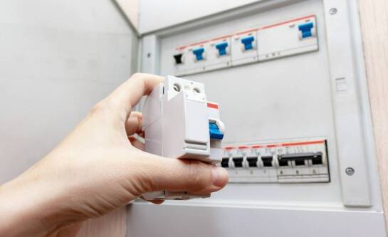 Elementy domowej instalacji elektrycznej