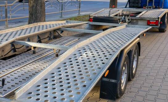 Jakie radio wybrać na budowę?