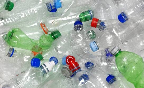 Do jakiego pojemnika wrzucać puszki?