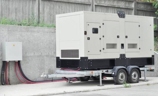 Jak podłączyć agregat prądotwórczy do domu?