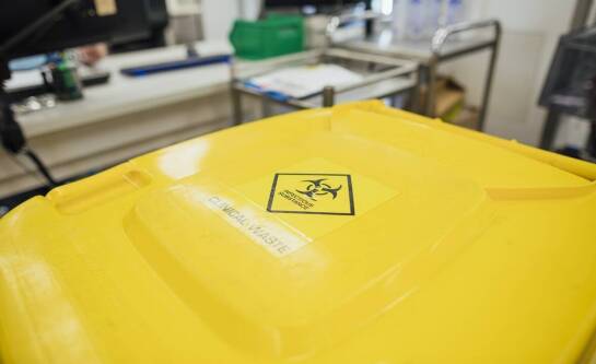 Czym jest odpad medyczny i jakie materiały się do niego zaliczają