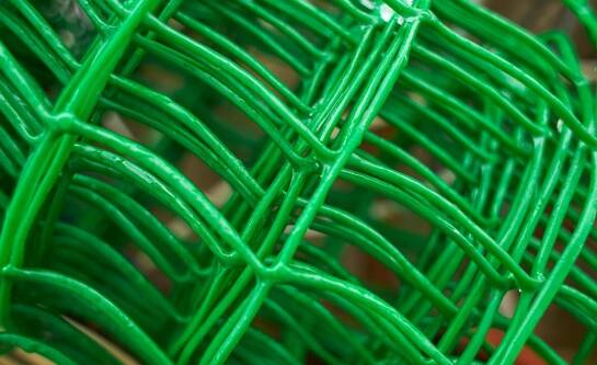 Ile kosztuje metr siatki ogrodzeniowej powlekanej?